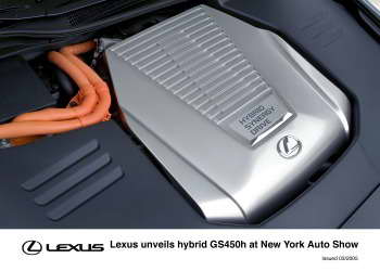 Lexus predstavio hibridni GS450h