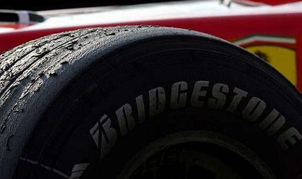 F1: Kratka priča o, takoreći, gumama