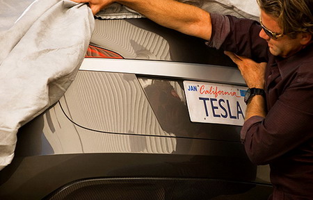 2011_tesla_model_s_00.jpg 2011_tesla_model_s_00.jpg