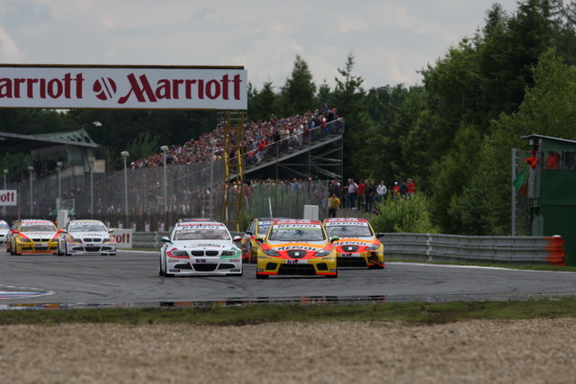09wtcc_1112_brno_02.jpg