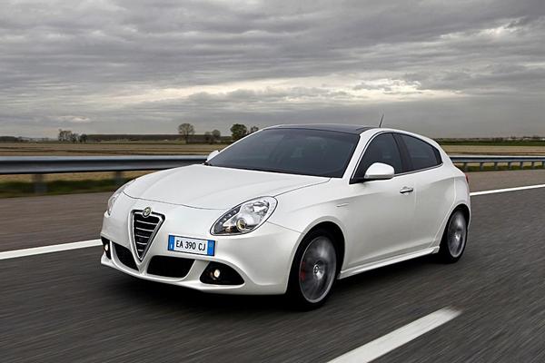 10alfa_romeo_giulietta1.jpg