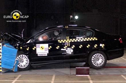 EuroNCAP: Pet zvezdica za VW Passat i VW Sharan