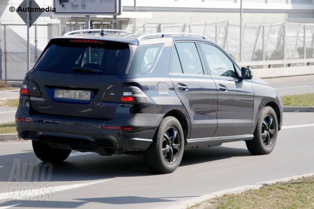 11mercedes_ml_2.jpg