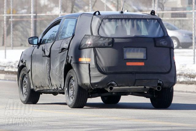 12ford_kuga_3.jpg