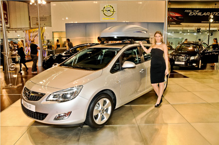 Bg Sajam uživo: Opel i Nataša Bekvalac