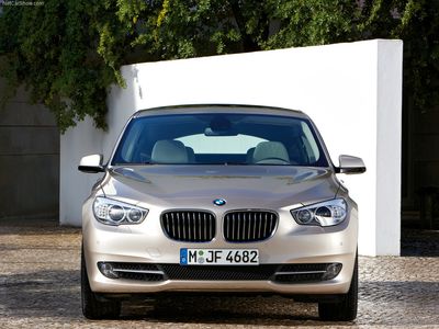 10bmw5_series_gt_0.jpg