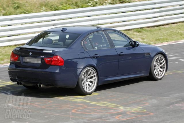 11bmw_m3_2.jpg