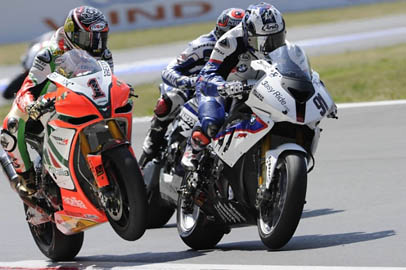 Superbike šampionat: Monza; Apriliji izmakle pobede