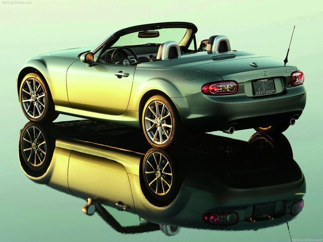 11mazda_mx-5_miata_2.jpg