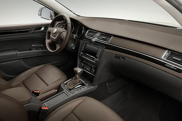 11skoda_superbcombi_laurinklement_3.jpg