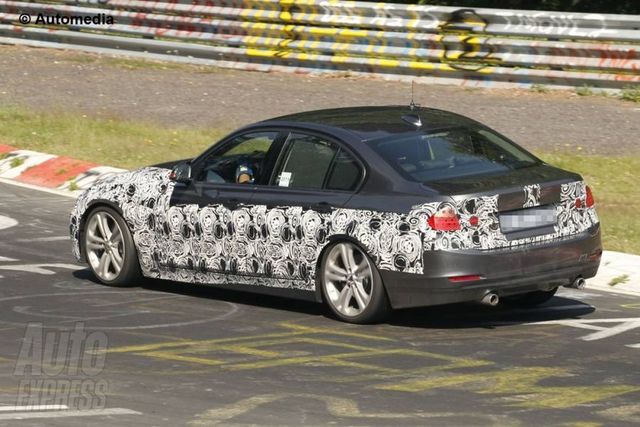 11bmw_3_2.jpg