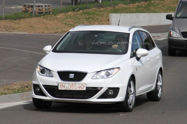 12seat_ibiza_stfr_1.jpg
