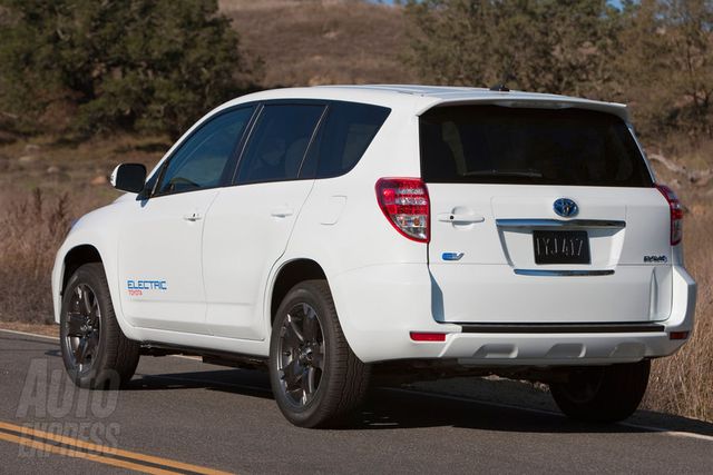 12toyota_rav4_ev_2.jpg