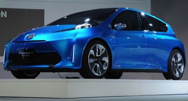 11toyota_priusc_1.jpg
