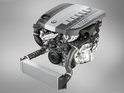 09bmw_7series_engine_0.jpg