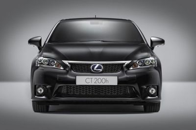 12lexus_fsport_ct200h_0.jpg