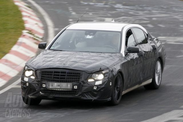 12mercedes_s_class_1.jpg