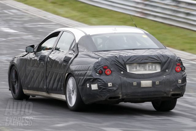 12mercedes_s_class_2.jpg