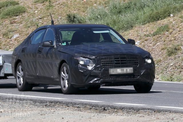 12mercedes_sclass_1.jpg