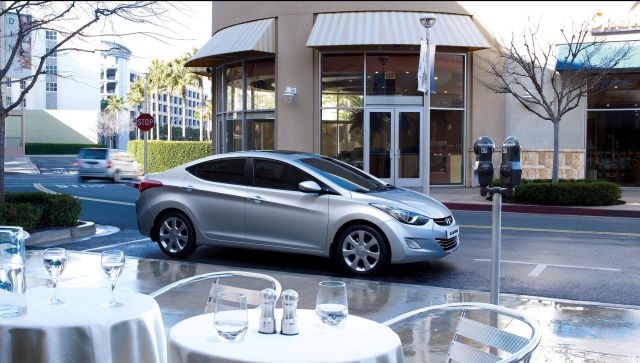 elantra.jpg elantra.jpg