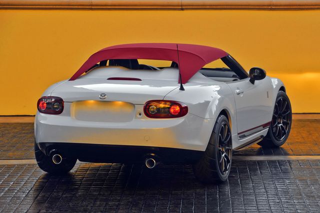 11mazda_mx-5_spyder_2.jpg