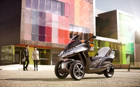 Peugeot Metropolis – skuter na tri točka