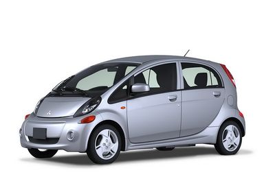Mitsubishi “I“ električni automobil