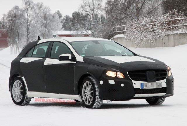 12mercedes_aclass_1.jpg