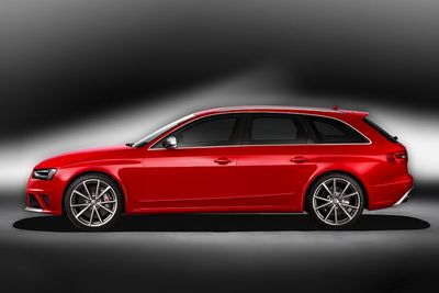 12audi_rs4_avant_0.jpg