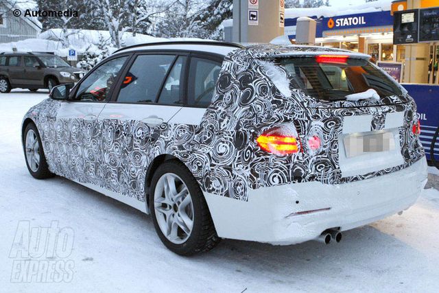 12bmw_series3_touring_2.jpg