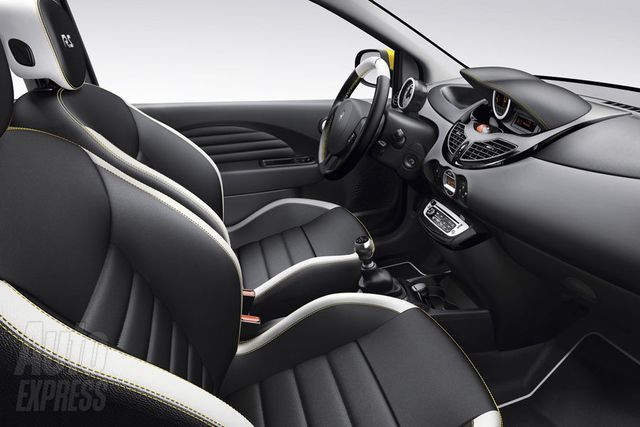 12renaultsport_twingo133_2.jpg