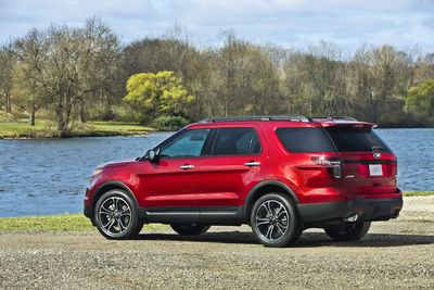 13ford_explorer_sport_0.jpg