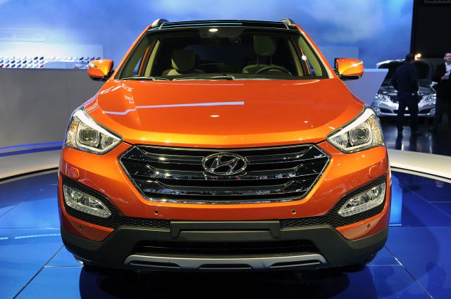 12hyundai_santafeix452.jpg