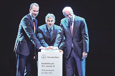 12mercedes_fabrika_madjarska_0.jpg