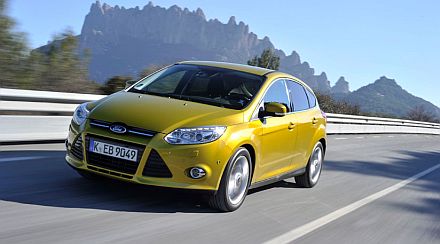 12ford_focusecoboost0.jpg