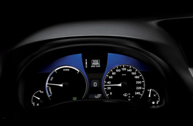 12lexus_rx450h3.jpg