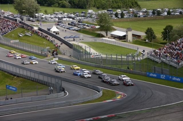 12dtm_race_start.jpg