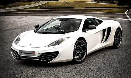 12mclaren_mp412c0.jpg