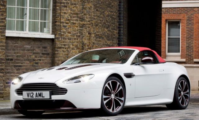 12astonmartin_v12roadster2.jpg