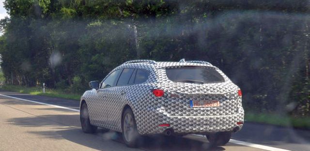 12mazda-6spy2.jpg