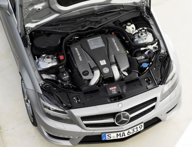 12mercedes_clsamgsb3.jpg