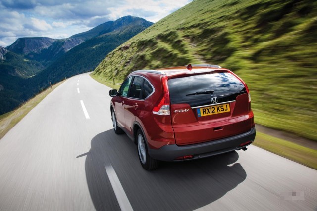 12honda_crv1.jpg