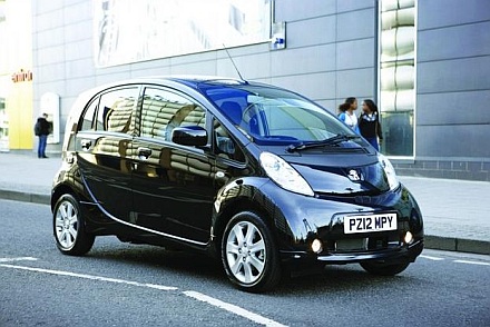 12peugeot_czero0.jpg