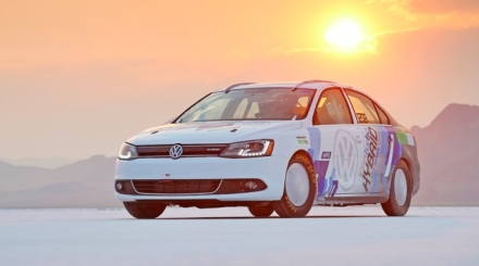 12vw_jettahybrid0.jpg