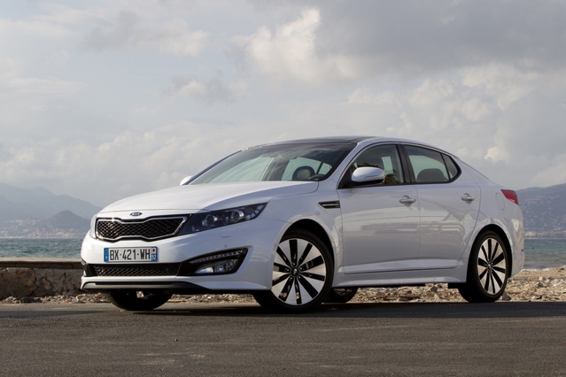 kia_optima_european_spec_medium.jpg
