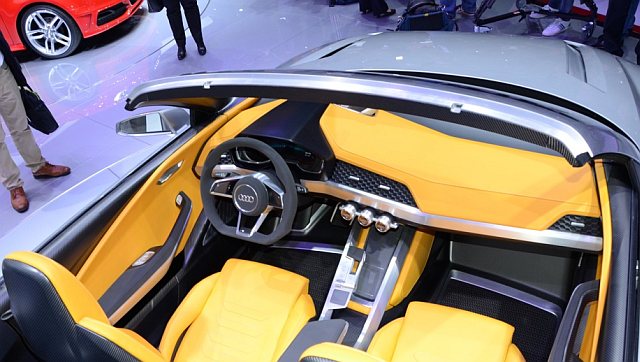 12audi_crosslinecoupe2.jpg
