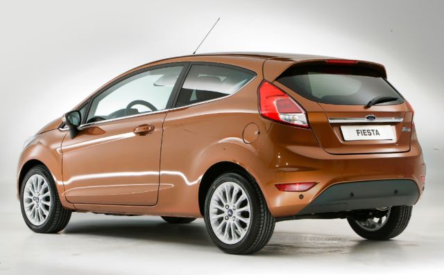 12ford_fiesta4.jpg