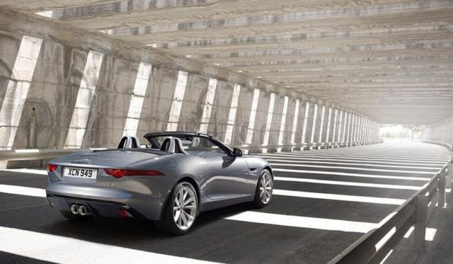 12jaguar_ftype4.jpg