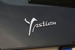 12lancia_ypsilon0.jpg