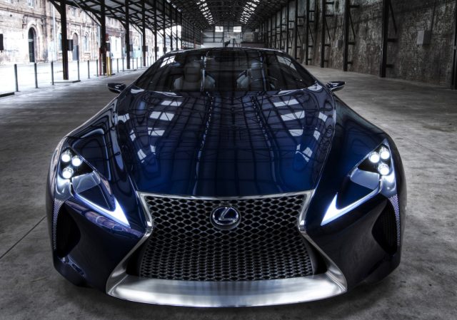 12lexus_lflcopal3.jpg